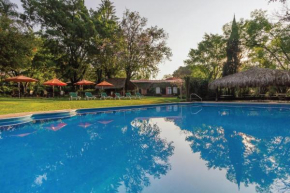  Hotel Racquet Cuernavaca  Куэрнавака
